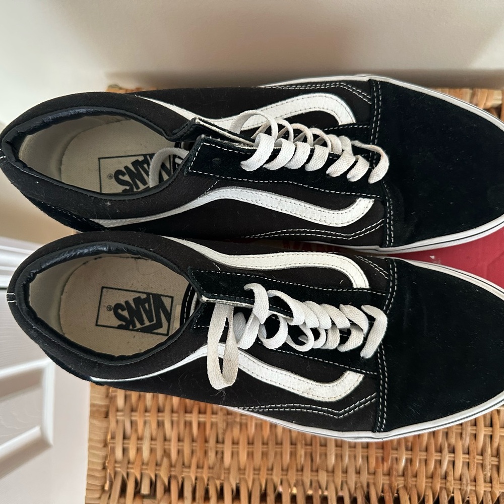 Vans Men's Classic Black and White Sneakers